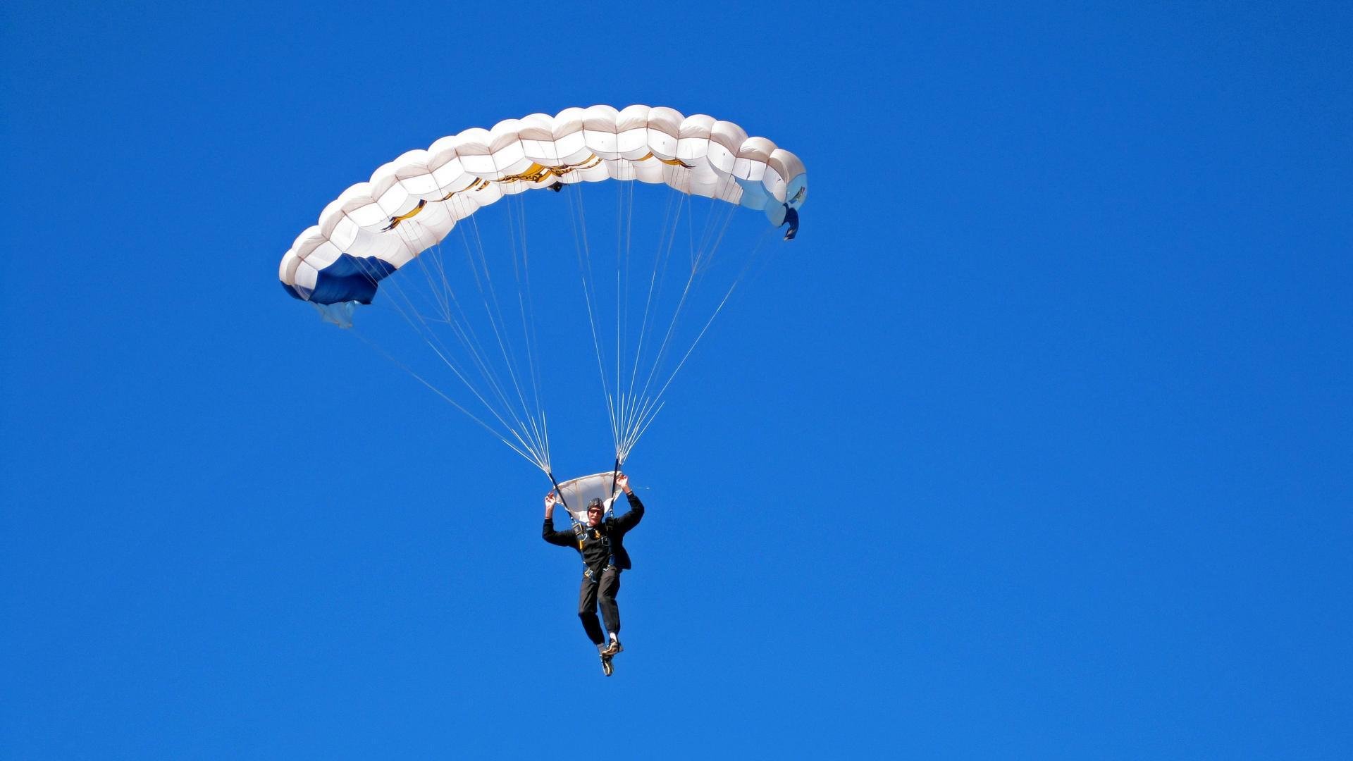 安哥拉巅峰对决加纳，帕尔默，那个在沉默中爆发的关键先生